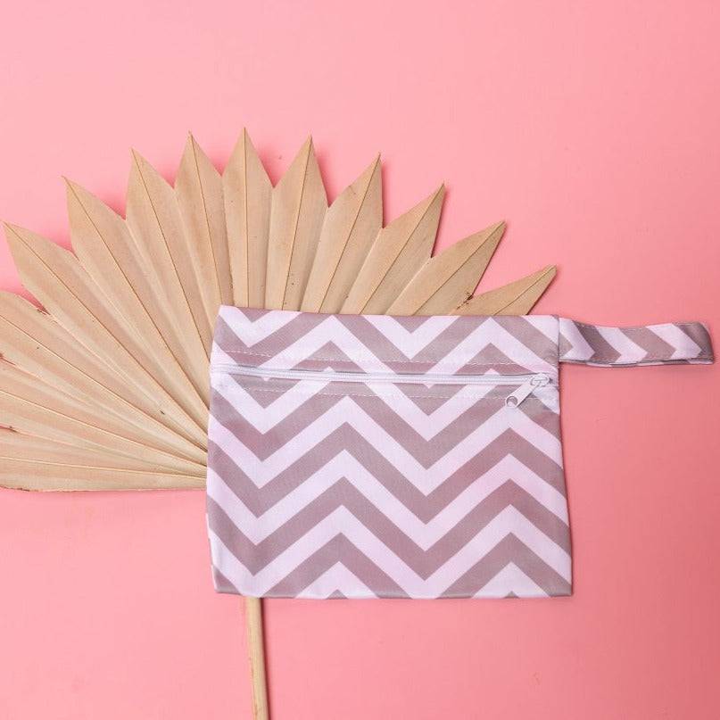 ZIG-ZAG - Woreczek do przechowywania majtek menstruacyjnych - MOI ET MARIE